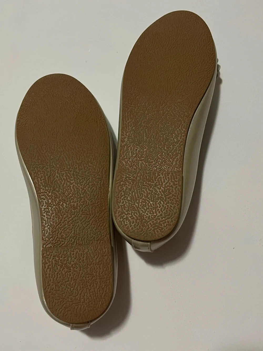 BCBG Girls Taisy Ballet Flat Shoes Size 13M Metallic Champagne Gold